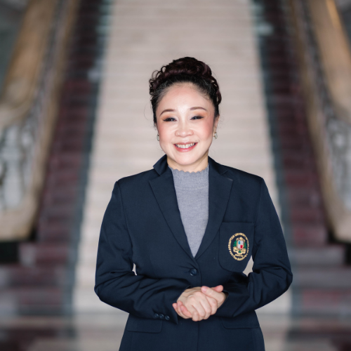11 Director - Piyanan